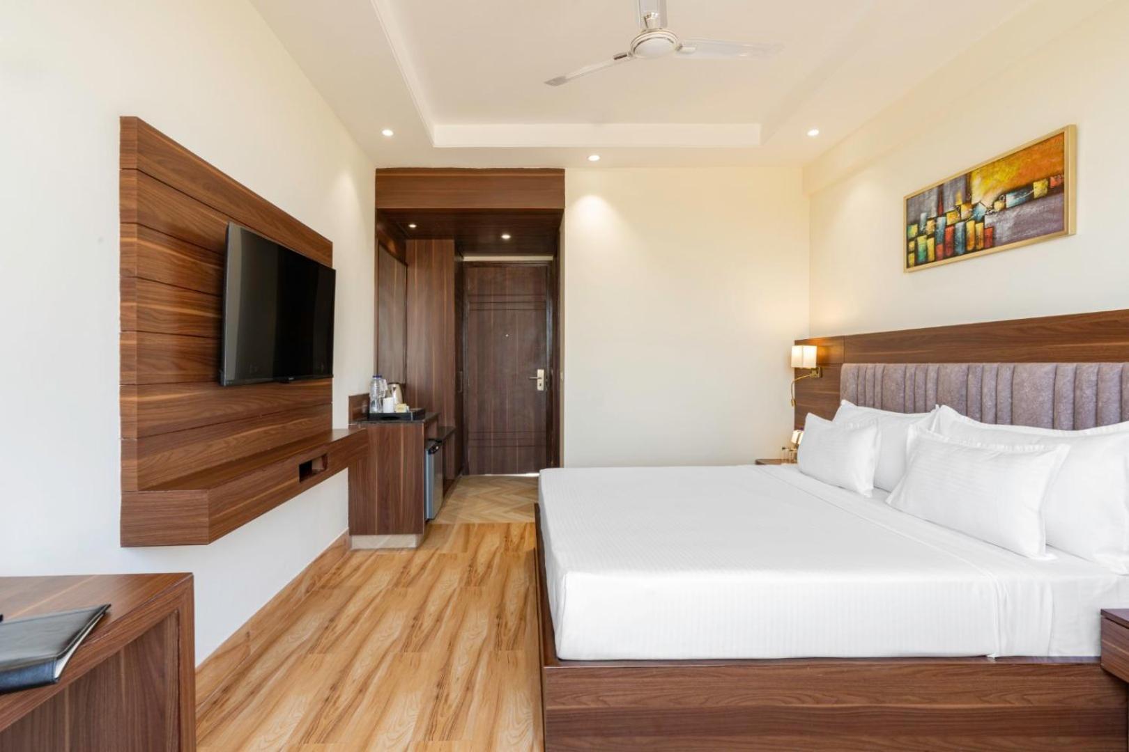 Clarks Inn Suites Agra Near Tajmahal المظهر الخارجي الصورة