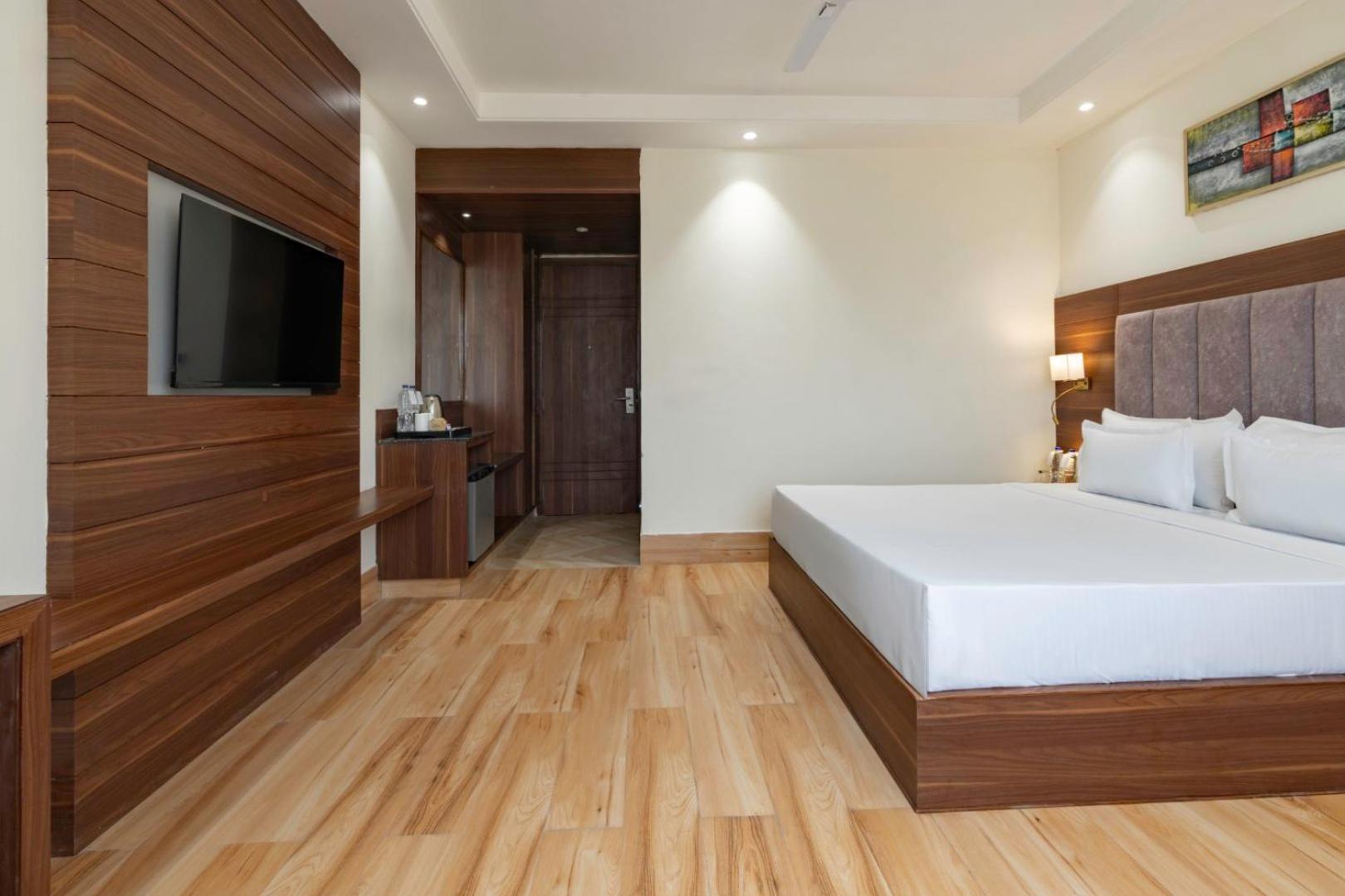 Clarks Inn Suites Agra Near Tajmahal المظهر الخارجي الصورة