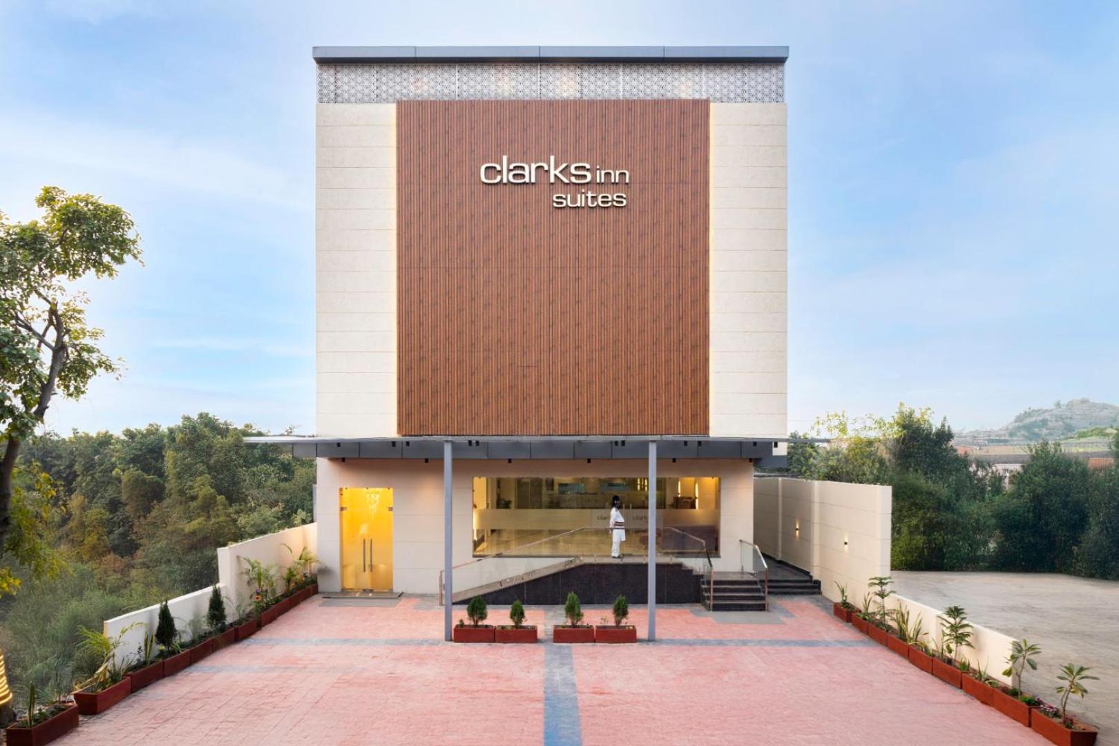 Clarks Inn Suites Agra Near Tajmahal المظهر الخارجي الصورة