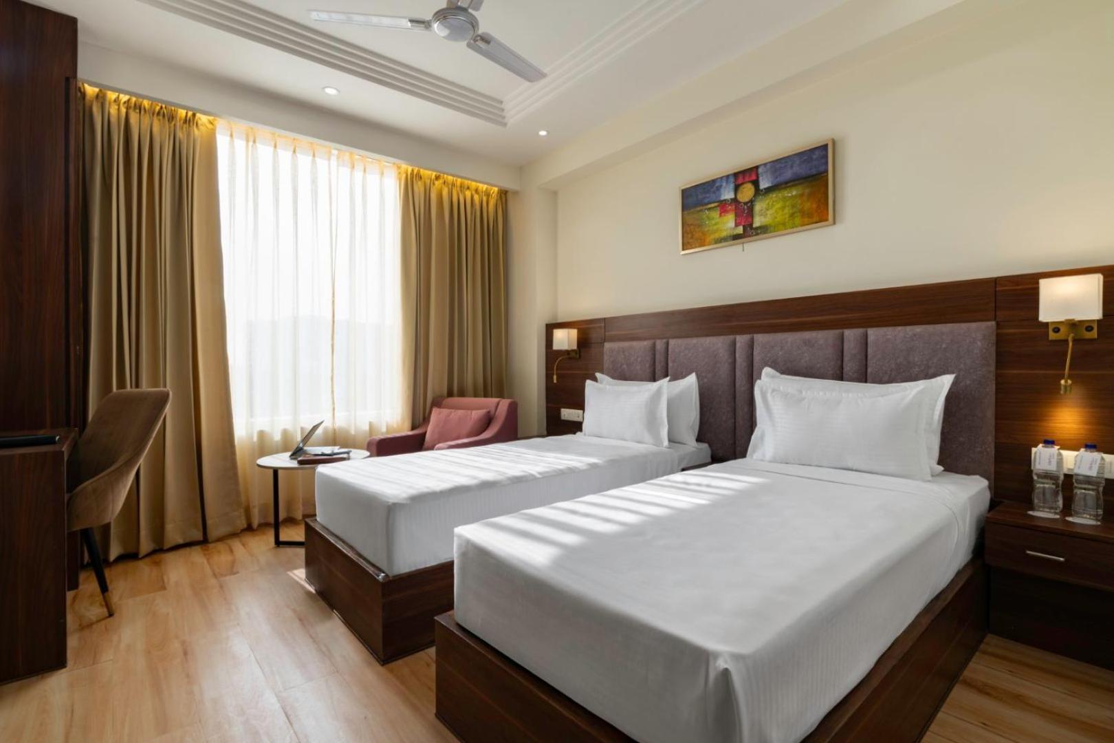 Clarks Inn Suites Agra Near Tajmahal المظهر الخارجي الصورة