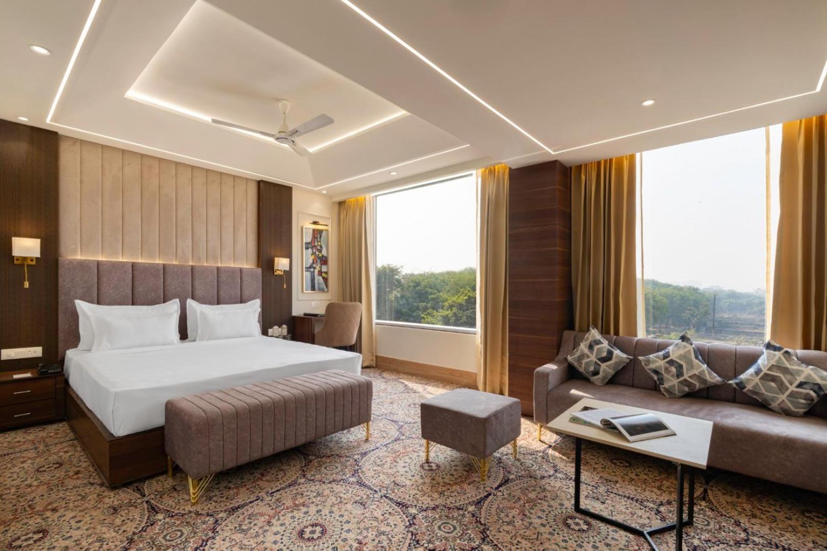 Clarks Inn Suites Agra Near Tajmahal المظهر الخارجي الصورة